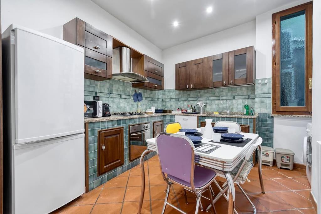 בולוניה Fine Arts Apartment - Tv 40' Hd Netflix Prime Dazn מראה חיצוני תמונה