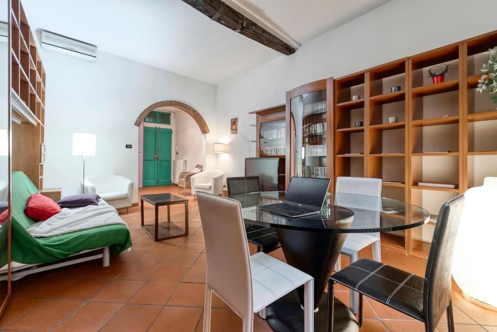 בולוניה Fine Arts Apartment - Tv 40' Hd Netflix Prime Dazn מראה חיצוני תמונה