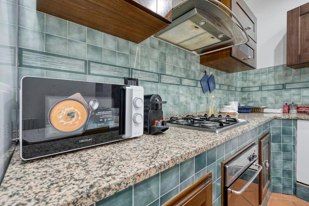 בולוניה Fine Arts Apartment - Tv 40' Hd Netflix Prime Dazn מראה חיצוני תמונה